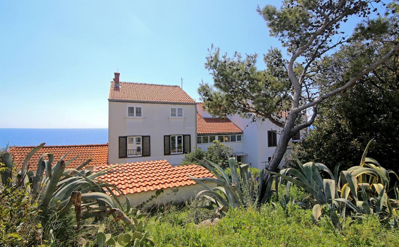 Blue Cliff Apartma